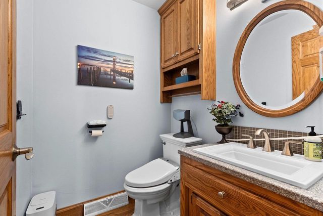 2110 SHADY LANE, Green Bay, WI 54313