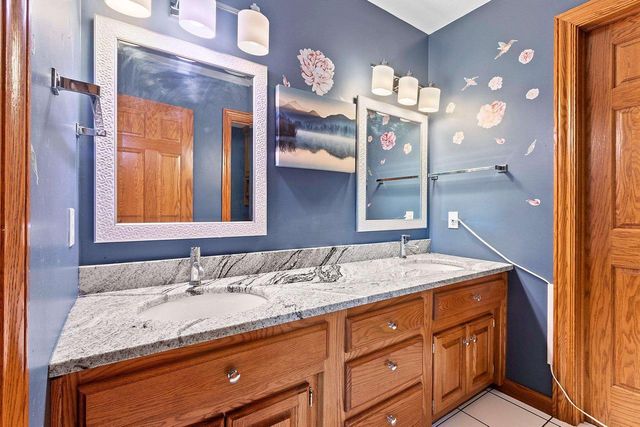 2110 SHADY LANE, Green Bay, WI 54313