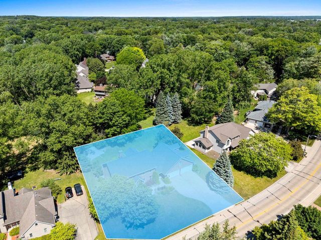 2110 SHADY LANE, Green Bay, WI 54313