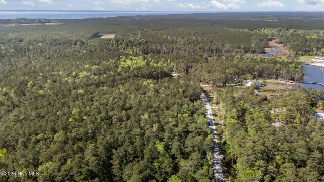 336 Mills Road, Oriental, NC 28571