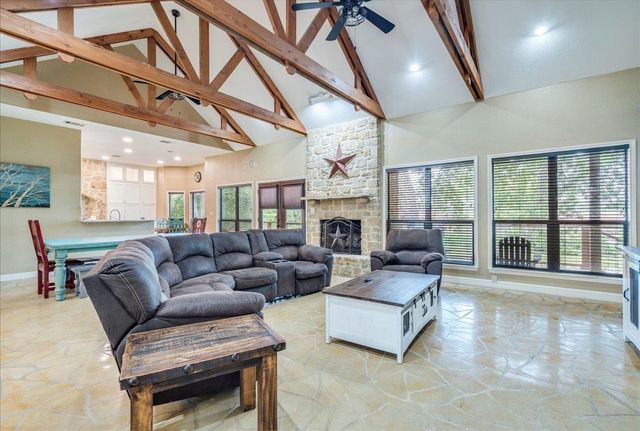 302 Guadalupe River DR, Seguin, TX 78155