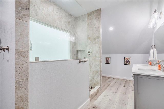 302 Guadalupe River DR, Seguin, TX 78155