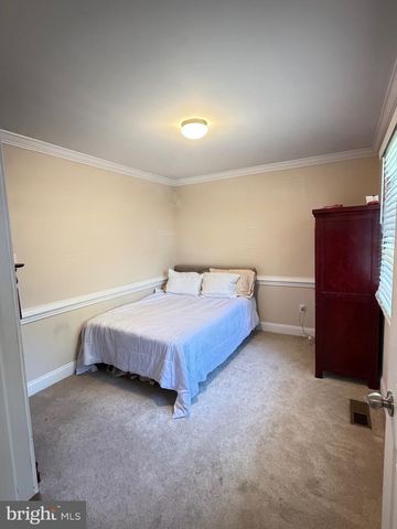 8580 KING CARTER ST, Manassas, VA 20110