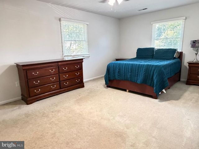 8580 KING CARTER ST, Manassas, VA 20110