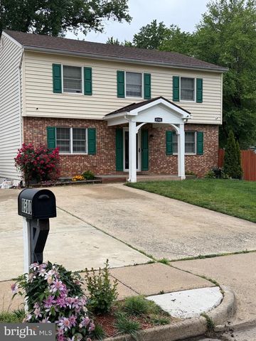 8580 KING CARTER ST, Manassas, VA 20110