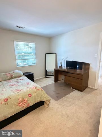 8580 KING CARTER ST, Manassas, VA 20110