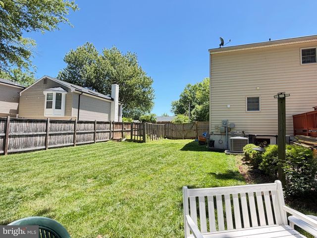8580 KING CARTER ST, Manassas, VA 20110