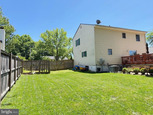 8580 KING CARTER ST, Manassas, VA 20110