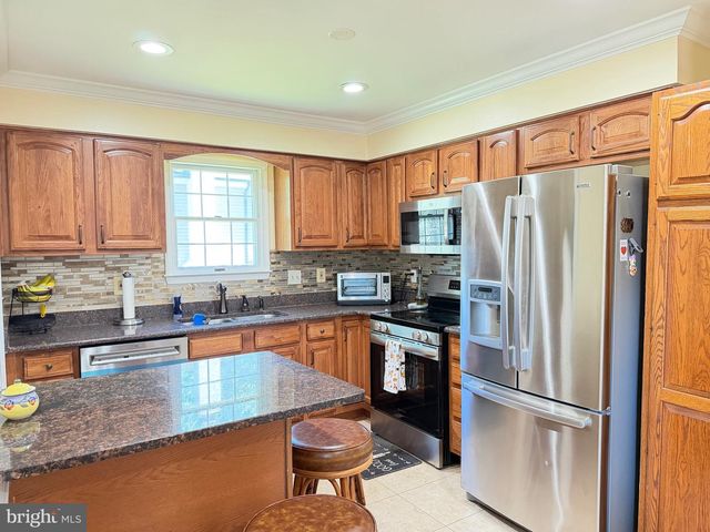 8580 KING CARTER ST, Manassas, VA 20110