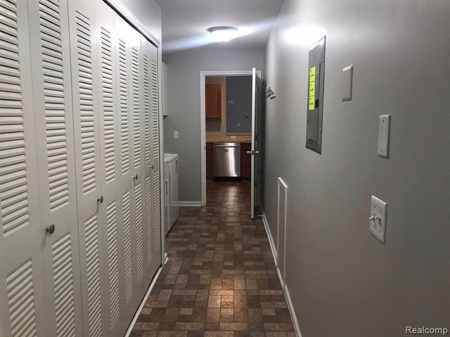 43915 Elm Drive, Sterling Heights, MI 48313