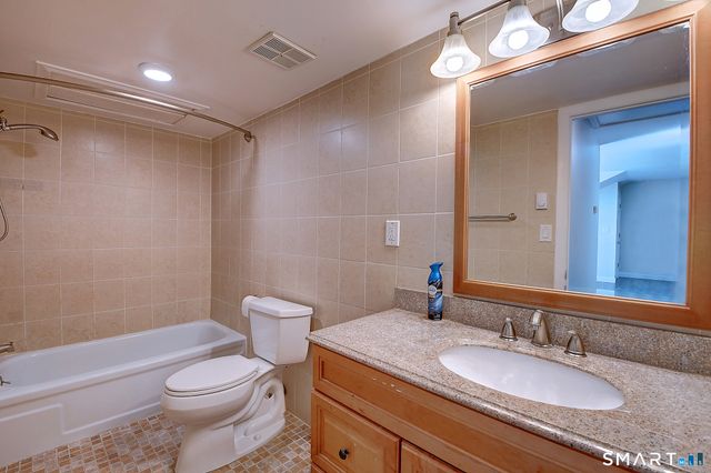 152 Candlewood Drive 152, South Windsor, CT 06074