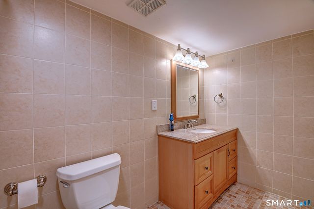 152 Candlewood Drive 152, South Windsor, CT 06074