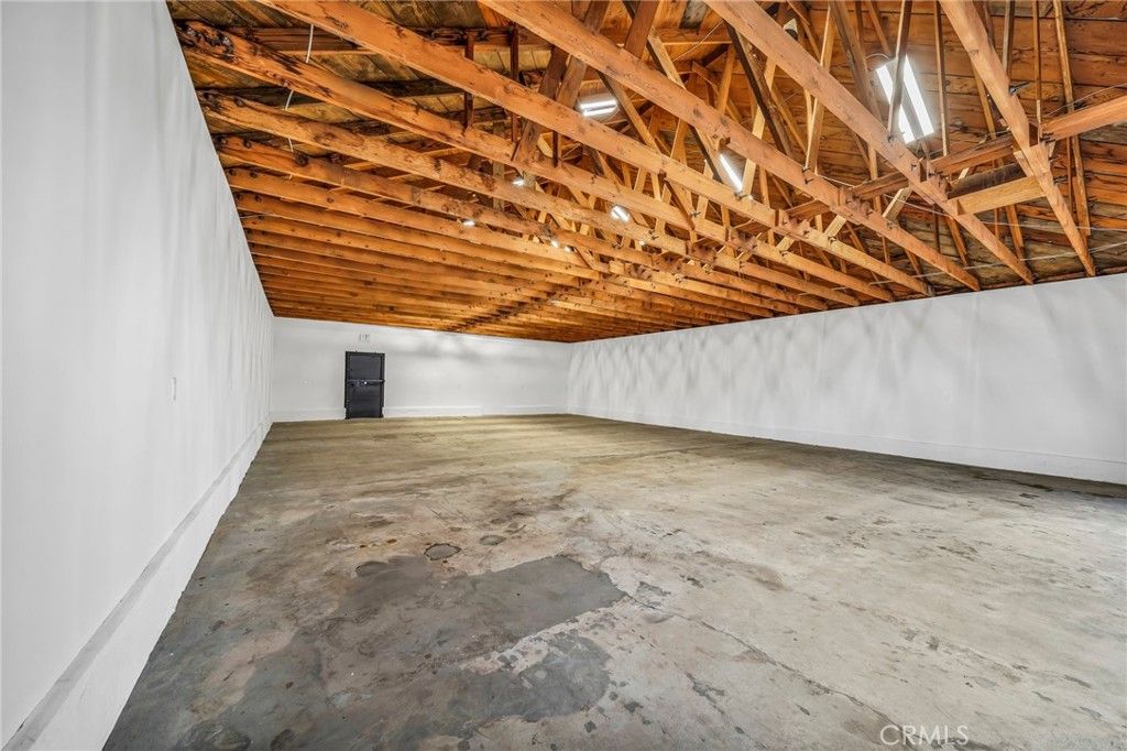 9611 S Vermont Ave, Los Angeles, CA 90044 — photo 5