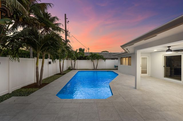 2846 NE 35th Court, Lighthouse Point, FL 33064