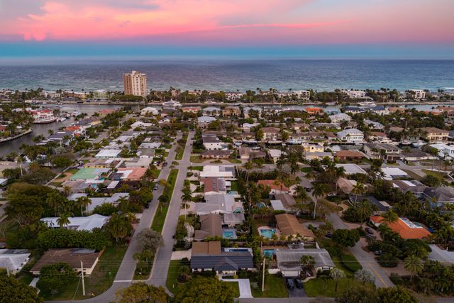 2846 NE 35th Court, Lighthouse Point, FL 33064