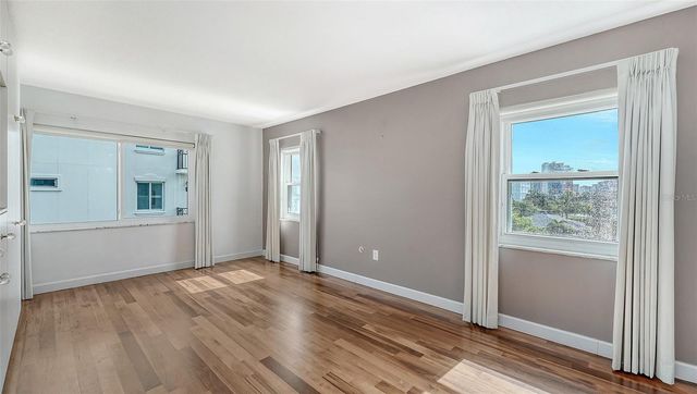 174 GOLDEN GATE POINT 43, Sarasota, FL 34236