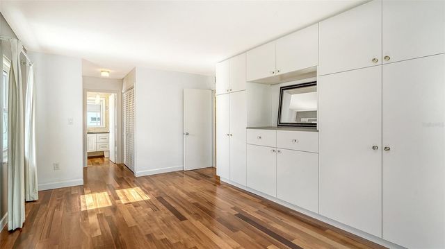 174 GOLDEN GATE POINT 43, Sarasota, FL 34236