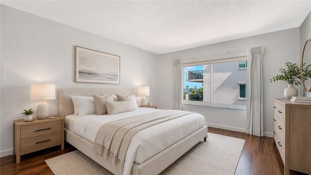 174 GOLDEN GATE POINT 43, Sarasota, FL 34236