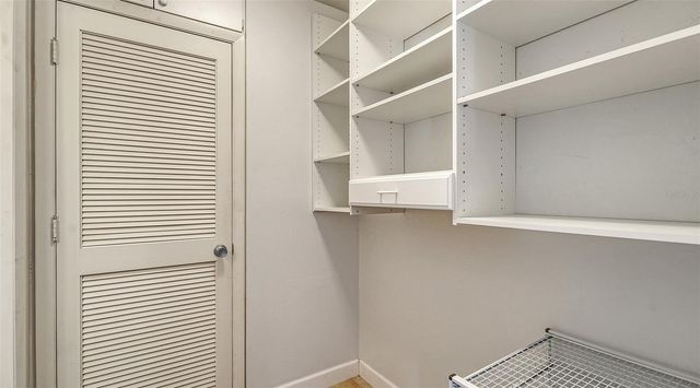 174 GOLDEN GATE POINT 43, Sarasota, FL 34236
