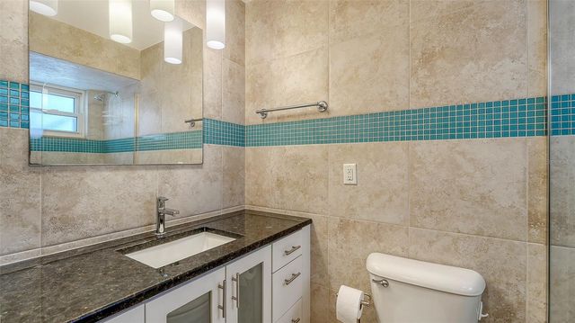 174 GOLDEN GATE POINT 43, Sarasota, FL 34236