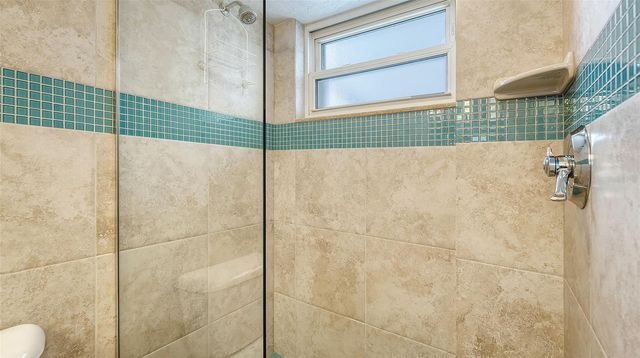 174 GOLDEN GATE POINT 43, Sarasota, FL 34236