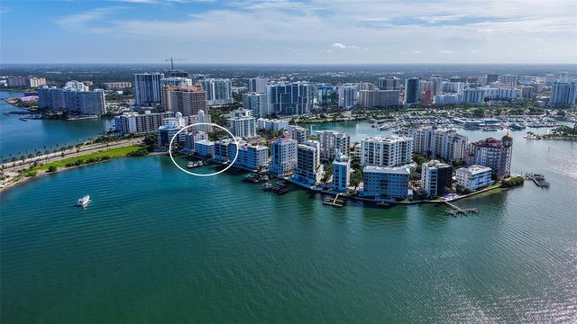 174 GOLDEN GATE POINT 43, Sarasota, FL 34236