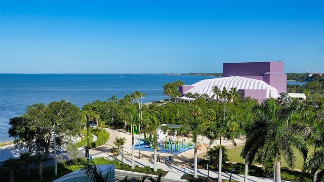174 GOLDEN GATE POINT 43, Sarasota, FL 34236