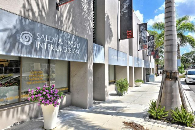 174 GOLDEN GATE POINT 43, Sarasota, FL 34236