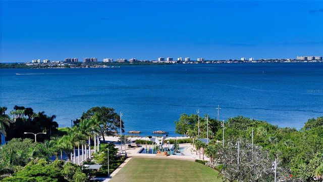 174 GOLDEN GATE POINT 43, Sarasota, FL 34236