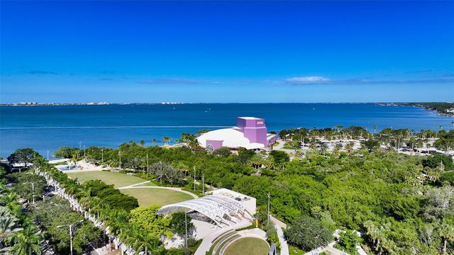 174 GOLDEN GATE POINT 43, Sarasota, FL 34236
