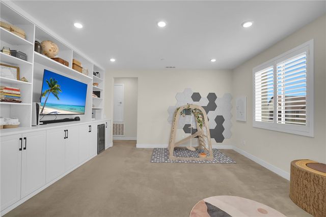 27014 Declaration, Valencia, CA 91381