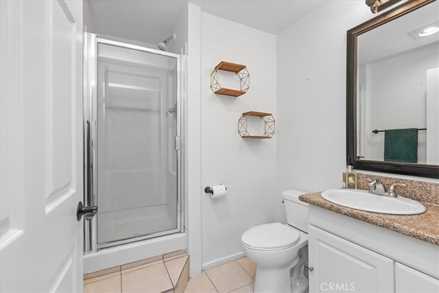 19932 Sherman Way B, Winnetka, CA 91306