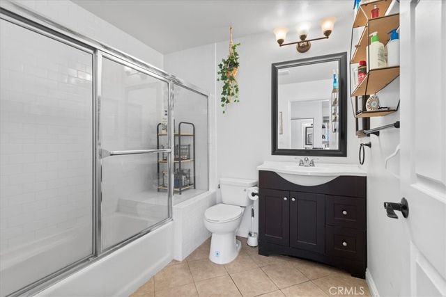 19932 Sherman Way B, Winnetka, CA 91306