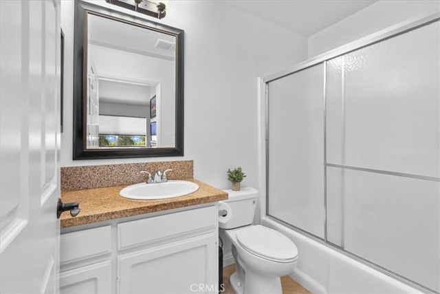 19932 Sherman Way B, Winnetka, CA 91306