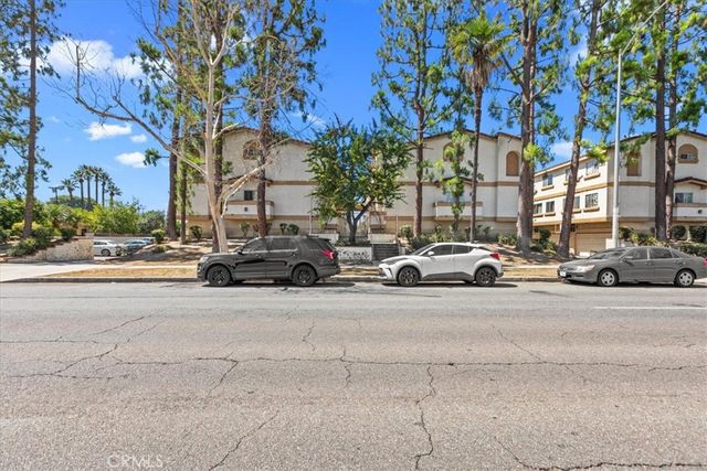 19932 Sherman Way B, Winnetka, CA 91306