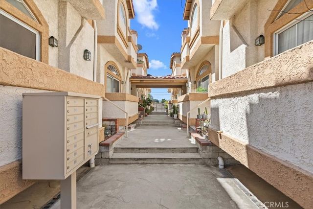 19932 Sherman Way B, Winnetka, CA 91306