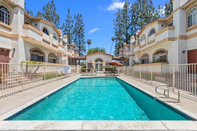 19932 Sherman Way B, Winnetka, CA 91306