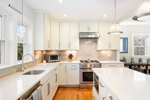 431 Eliot Street, Milton, MA 02186