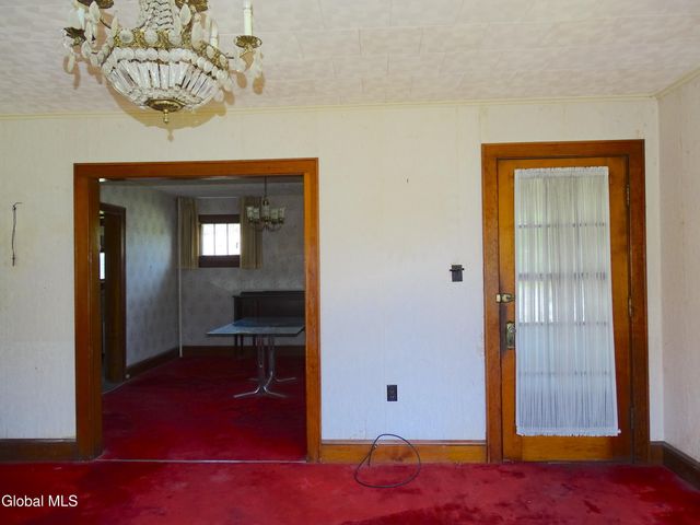 90 Cohoes Road, Colonie, NY 12189