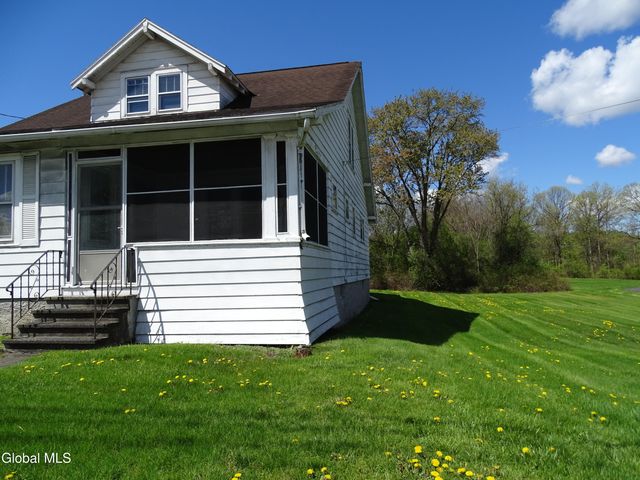 90 Cohoes Road, Colonie, NY 12189