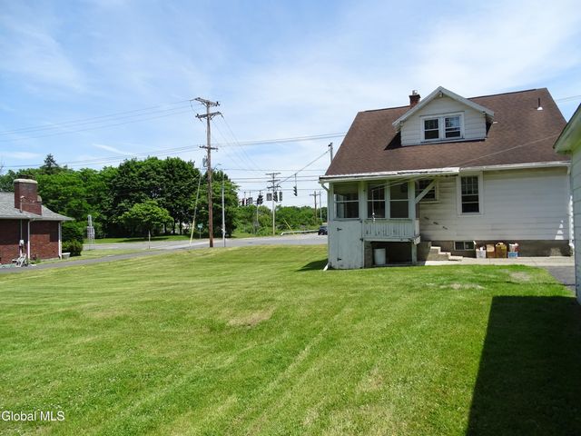 90 Cohoes Road, Colonie, NY 12189