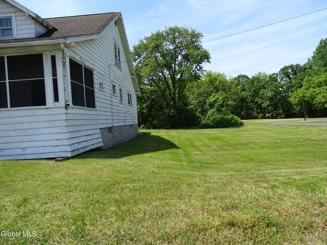 90 Cohoes Road, Colonie, NY 12189