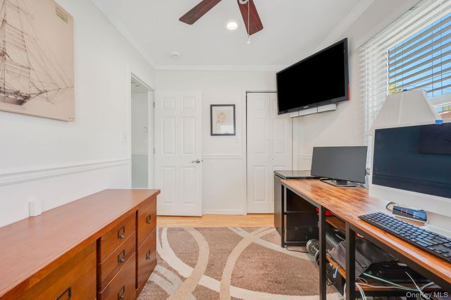 71 Hill Lane, Levittown, NY 11756