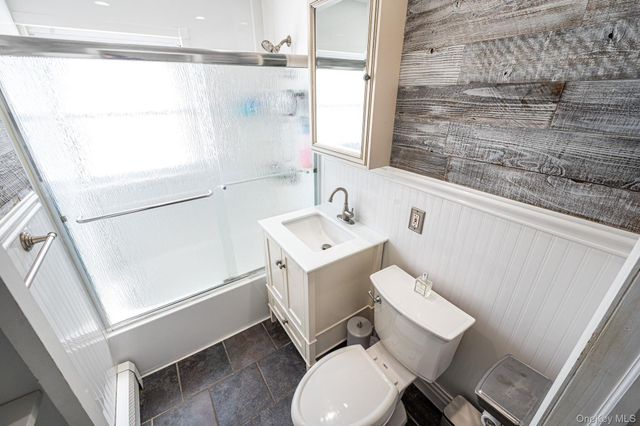 71 Hill Lane, Levittown, NY 11756