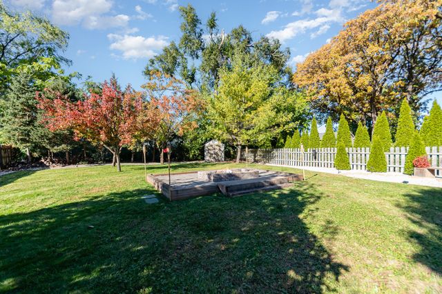 7706 Garden Lane, Justice, IL 60458