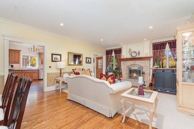 7706 Garden Lane, Justice, IL 60458