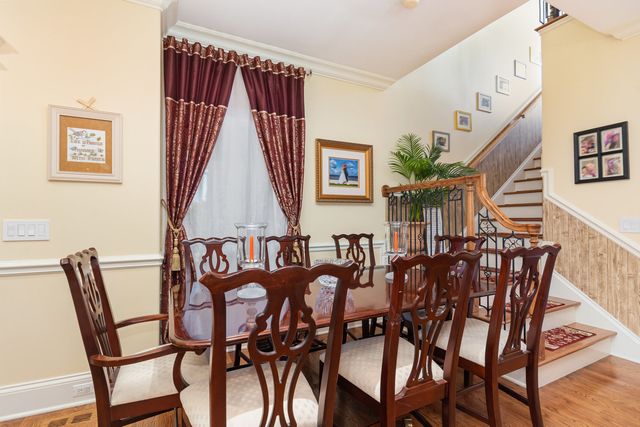 7706 Garden Lane, Justice, IL 60458