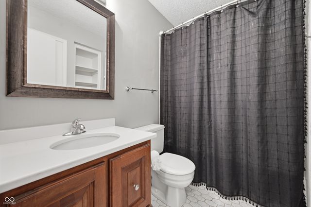 4724 Lambeth Walk, Carmel, IN 46033