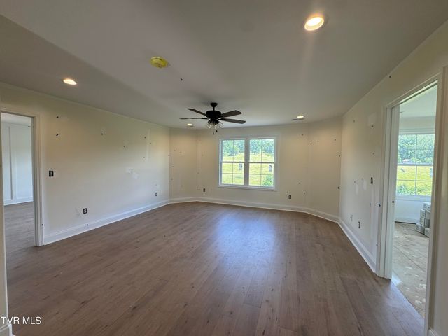 541 Larkins Farm Drive, Jonesborough, TN 37659