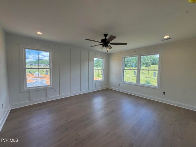 541 Larkins Farm Drive, Jonesborough, TN 37659